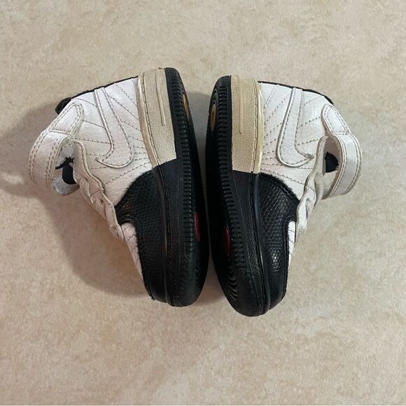 Toddler Boys Baby Nike Air Jordan shoes Taxi Fusion Black white retro size 4C - Picture 6 of 9